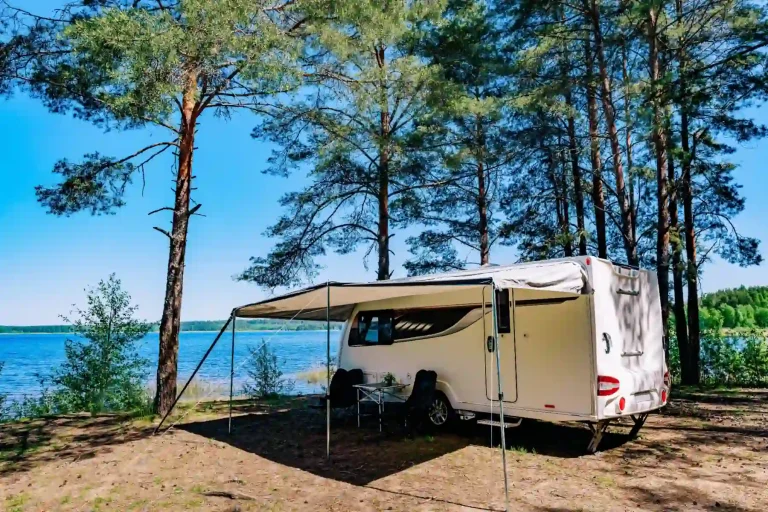 lake camping near Omaha